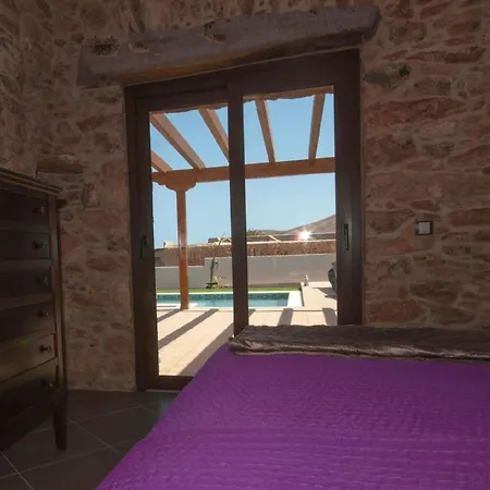度假居 Mit Privatpool Fuer 3 Personen Ca 90 Qm In Tuineje, Fuerteventura Binnenland Von Fuerteventura *