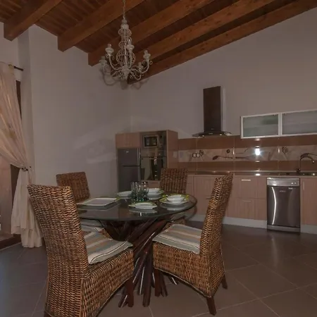 Mit Privatpool Fuer 3 Personen Ca 90 Qm In Tuineje, Fuerteventura Binnenland Von Fuerteventura Holiday home *